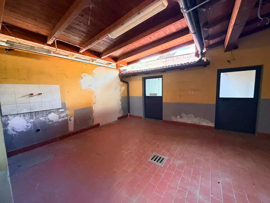 Immagine 7 di Locale commerciale in affitto  in via del romito 21r a Firenze