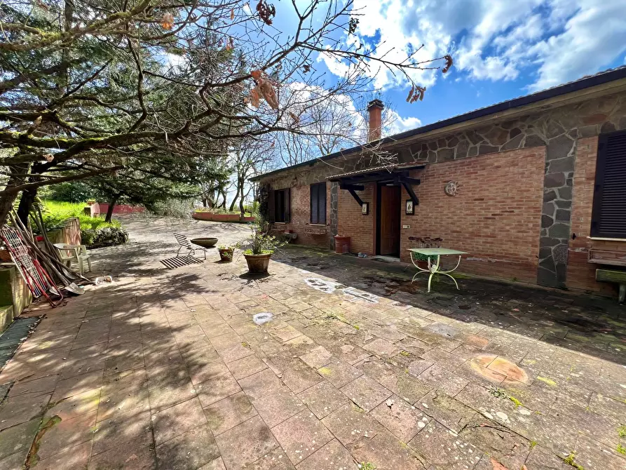 Immagine 7 di Villa in vendita  in strada di mocenni a Castelnuovo Berardenga