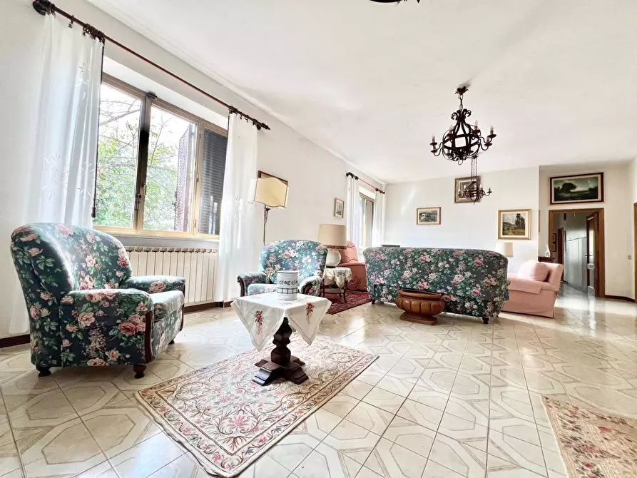 Immagine 27 di Villa in vendita  in strada di mocenni a Castelnuovo Berardenga