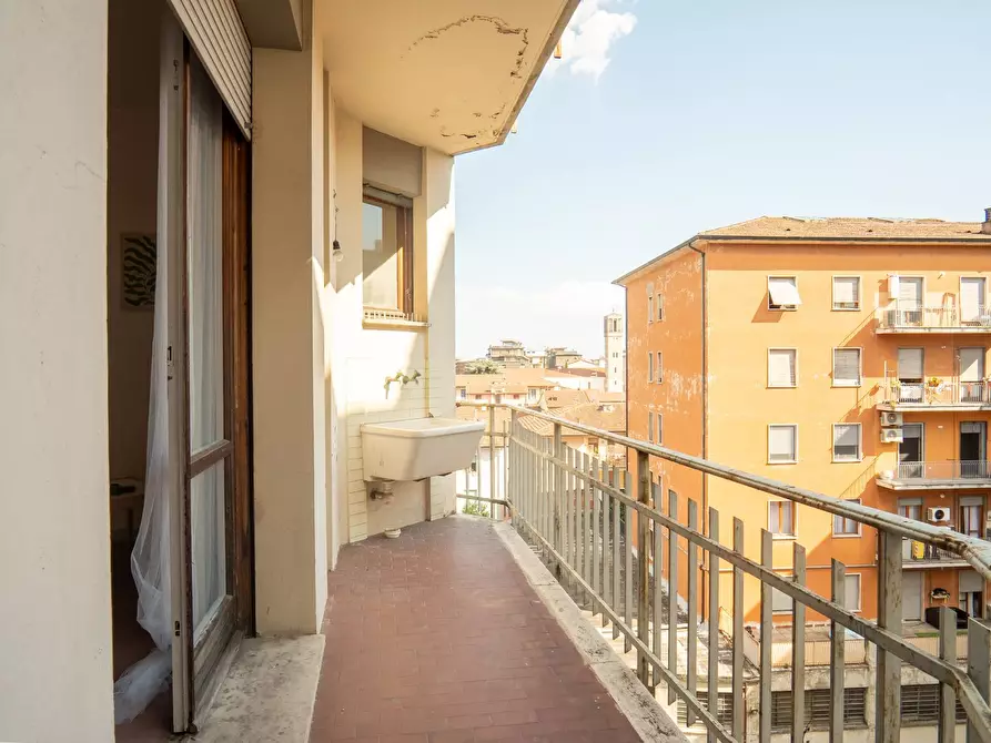 Immagine 36 di Appartamento in vendita  in viale vittorio veneto 80 a Prato