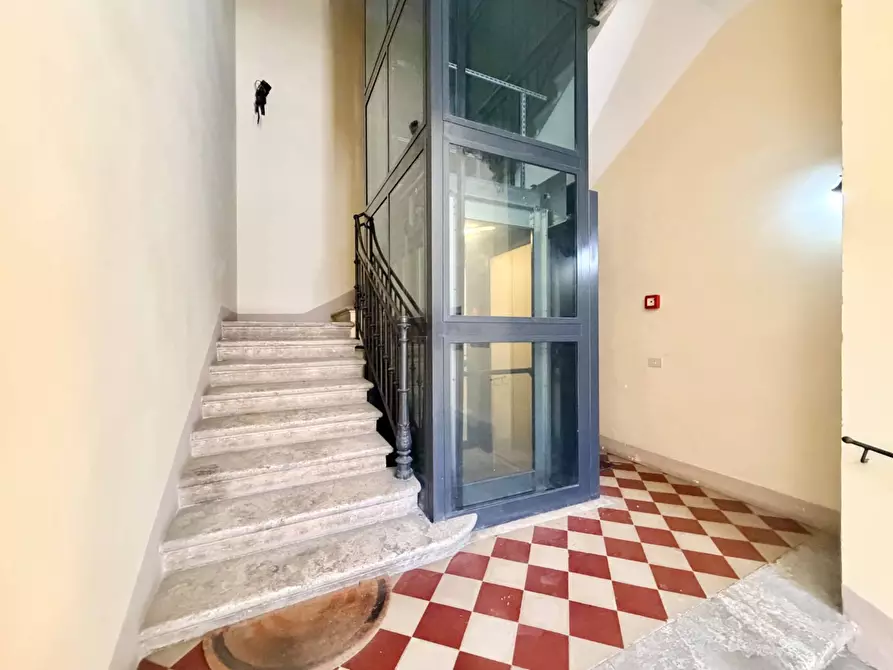 Immagine 43 di Appartamento in vendita  in viale vittorio emanuele 2 8 a Siena