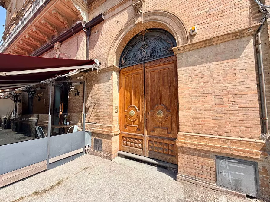Immagine 45 di Appartamento in vendita  in viale vittorio emanuele 2 8 a Siena