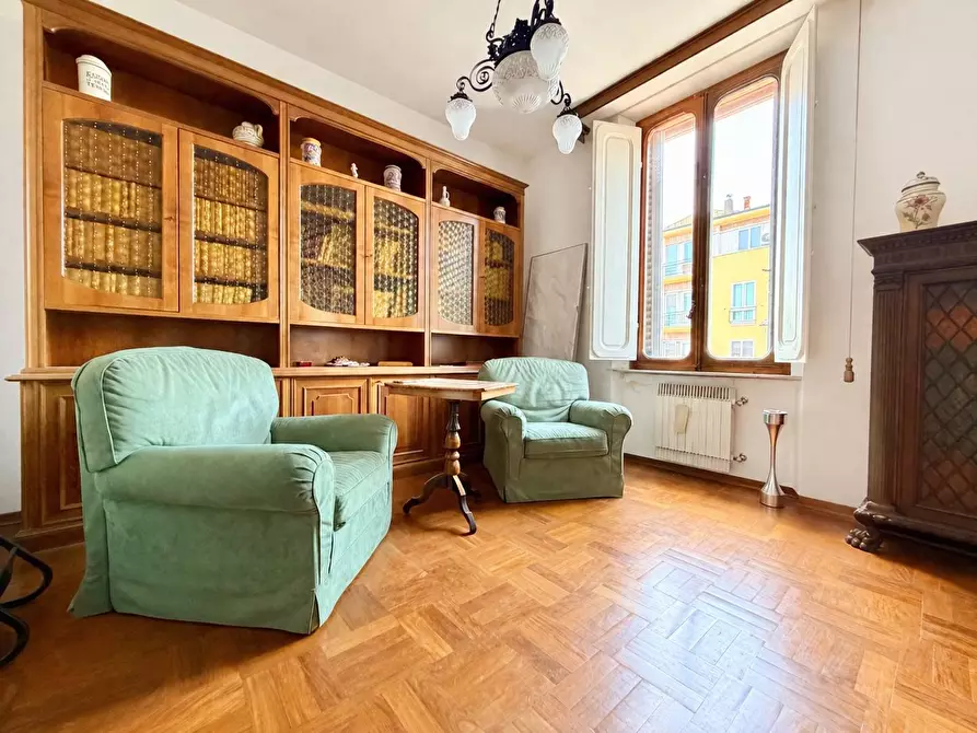 Immagine 3 di Appartamento in vendita  in viale vittorio emanuele 2 8 a Siena