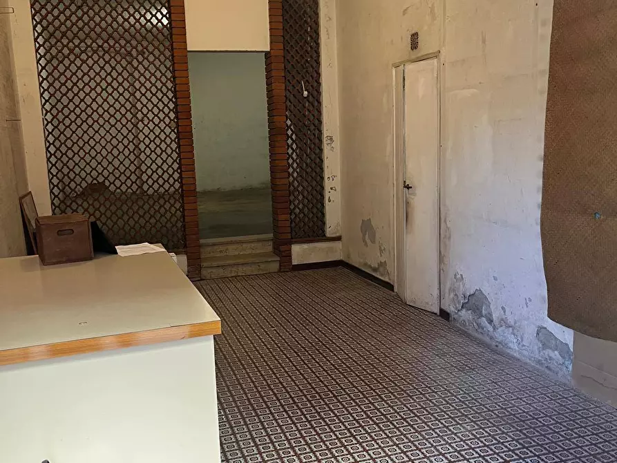 Immagine 6 di Locale commerciale in vendita  in via quattro novembre 62 a San Casciano In Val Di Pesa
