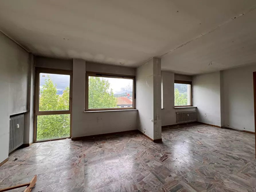 Immagine 9 di Ufficio in vendita  in VIALE VITTORIO VENETO 80 a Prato