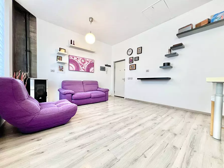 Immagine 3 di Appartamento in vendita  in strada del ruffolo 93 a Siena