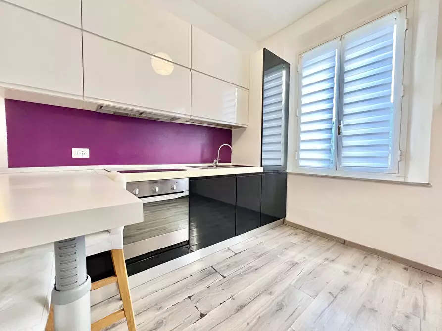 Immagine 10 di Appartamento in vendita  in strada del ruffolo 93 a Siena