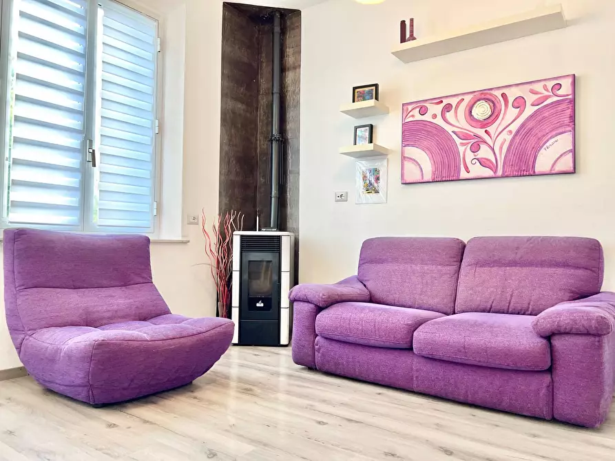 Immagine 6 di Appartamento in vendita  in strada del ruffolo 93 a Siena