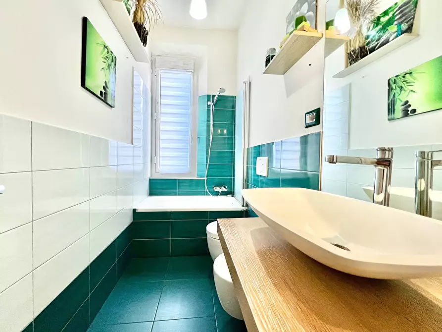 Immagine 12 di Appartamento in vendita  in strada del ruffolo 93 a Siena