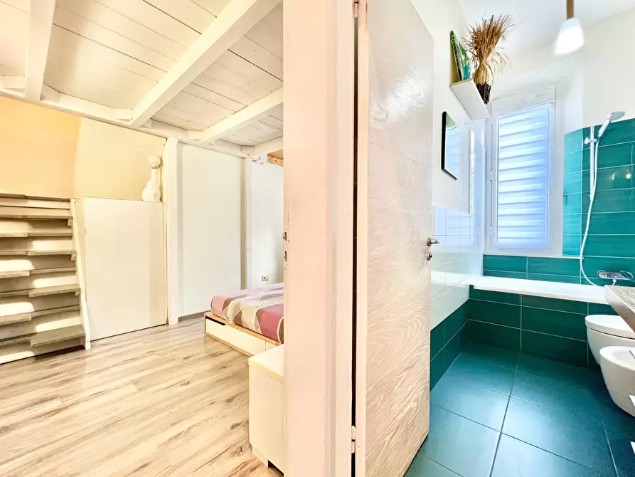 Immagine 16 di Appartamento in vendita  in strada del ruffolo 93 a Siena