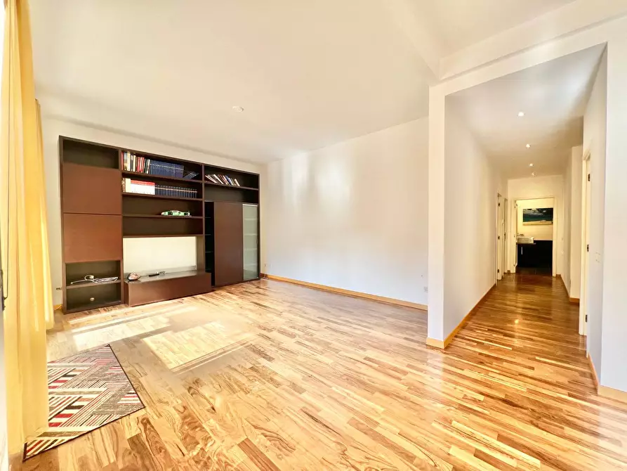 Immagine 13 di Appartamento in vendita  in via gorizia 5 a Siena