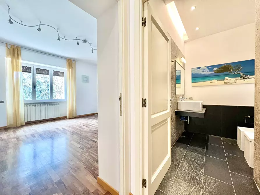 Immagine 8 di Appartamento in vendita  in via gorizia 5 a Siena