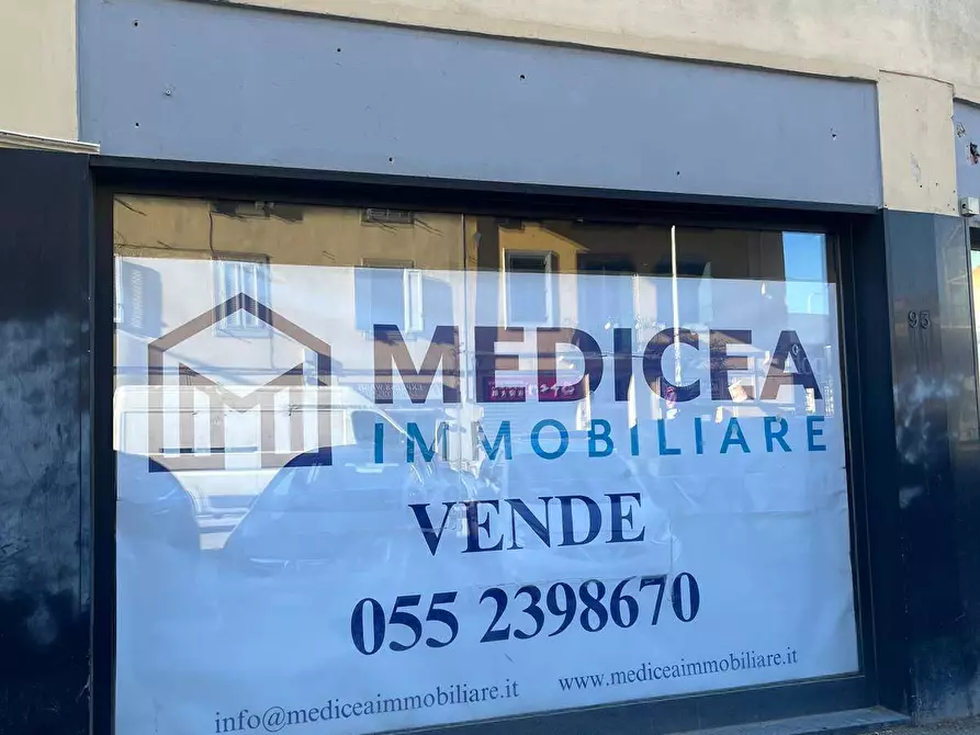 Immagine 3 di Locale commerciale in vendita  in Via Della Villa Demidoff 91/101 a Firenze