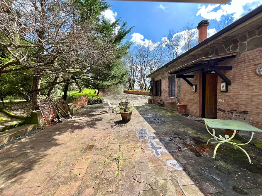 Immagine 10 di Villa in vendita  in strada di mocenni a Castelnuovo Berardenga