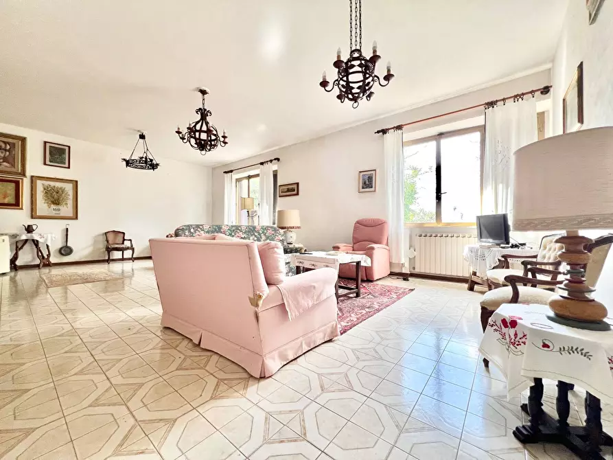 Immagine 27 di Villa in vendita  in strada di mocenni a Castelnuovo Berardenga