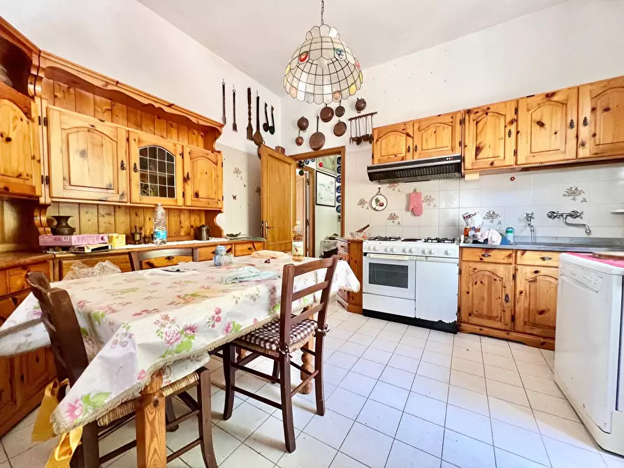 Immagine 38 di Villa in vendita  in strada di mocenni a Castelnuovo Berardenga