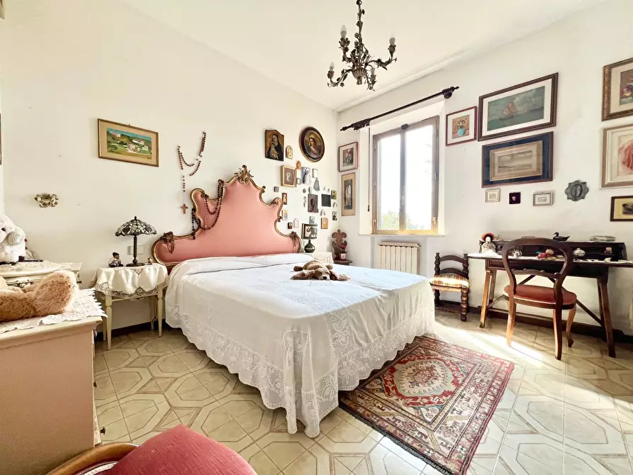 Immagine 40 di Villa in vendita  in strada di mocenni a Castelnuovo Berardenga