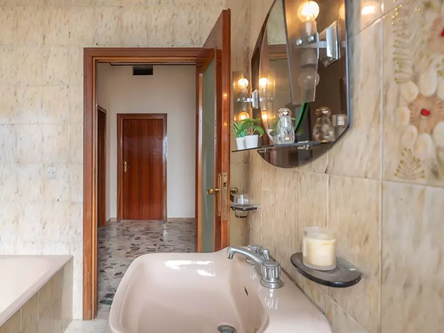 Immagine 24 di Appartamento in vendita  in Via Monte Bolza 1 a Pescara