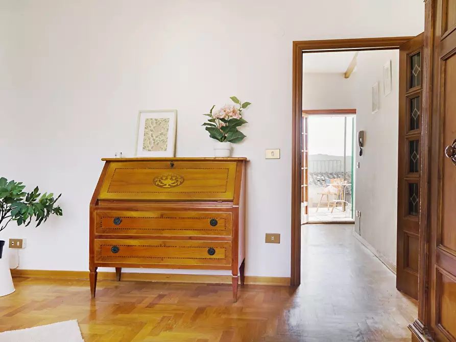 Immagine 20 di Appartamento in vendita  in via principale 204 a Siena