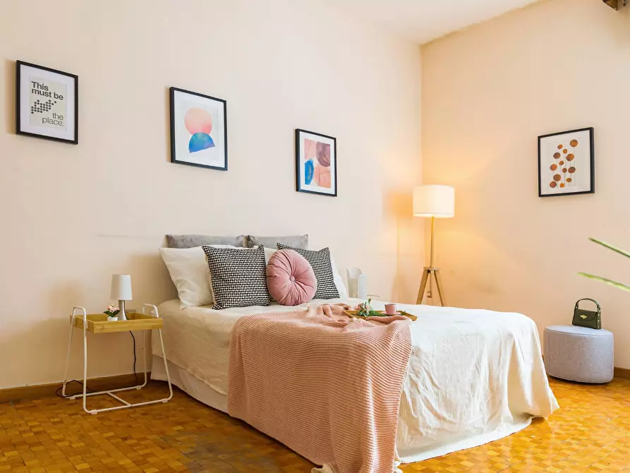 Immagine 22 di Appartamento in vendita  in via principale 204 a Siena