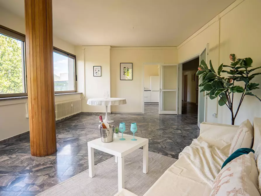 Immagine 9 di Appartamento in vendita  in via vittorio veneto 80 a Prato