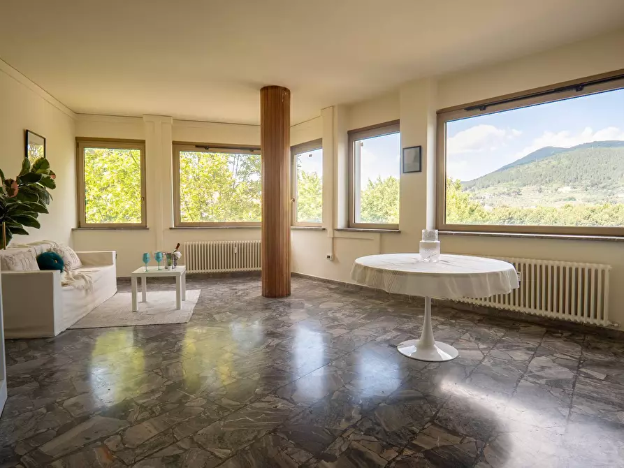 Immagine 14 di Appartamento in vendita  in via vittorio veneto 80 a Prato