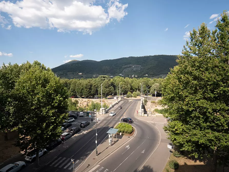 Immagine 10 di Appartamento in vendita  in via vittorio veneto 80 a Prato