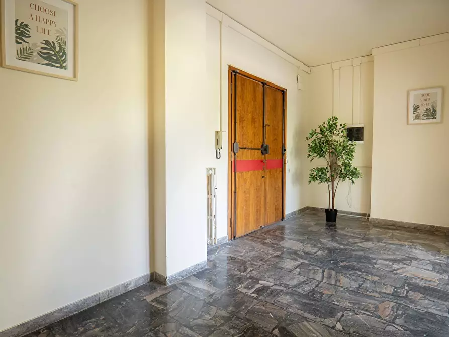 Immagine 6 di Appartamento in vendita  in via vittorio veneto 80 a Prato