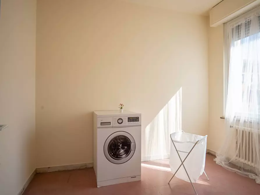 Immagine 38 di Appartamento in vendita  in via vittorio veneto 80 a Prato