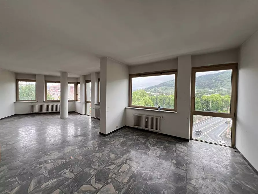 Immagine 13 di Ufficio in vendita  in via vittorio veneto 80 a Prato