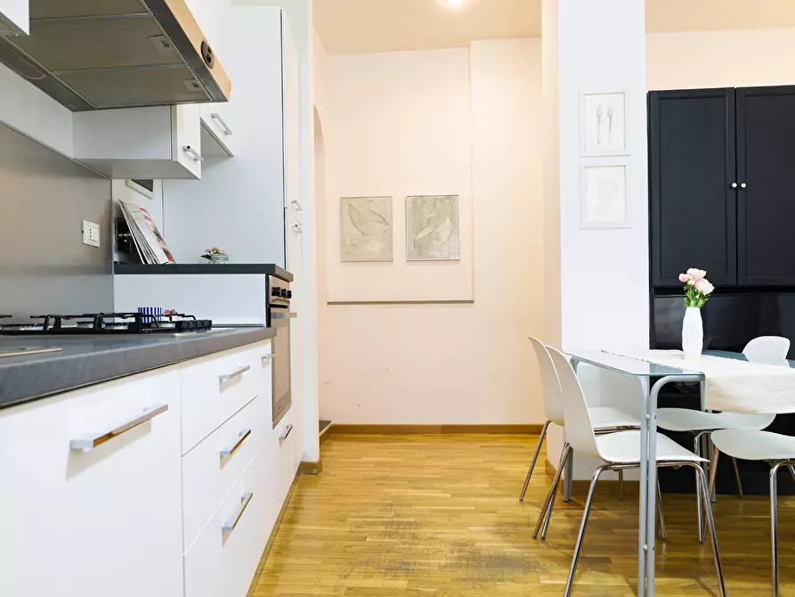 Immagine 9 di Appartamento in vendita  in VIA BELLINI 38 a Firenze
