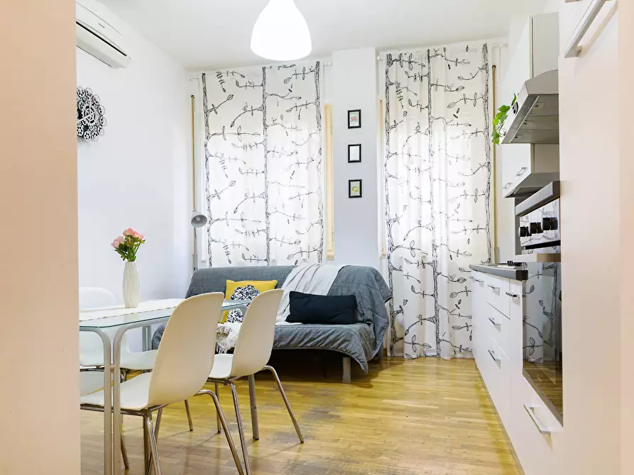 Immagine 5 di Appartamento in vendita  in VIA BELLINI 38 a Firenze