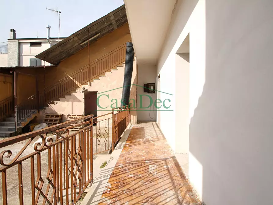 Immagine 30 di Villa in vendita  in Via Sorrento 1 a Trentola Ducenta