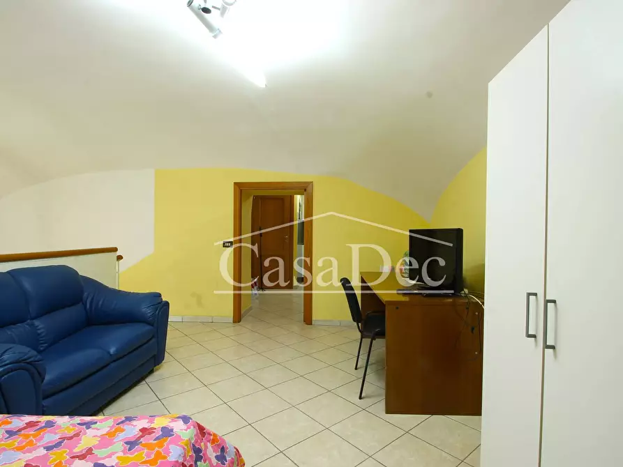 Immagine 22 di Negozio in vendita  in Via Arenaccia a Napoli