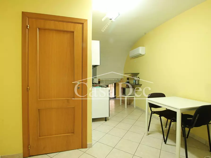 Immagine 23 di Negozio in vendita  in Via Arenaccia a Napoli