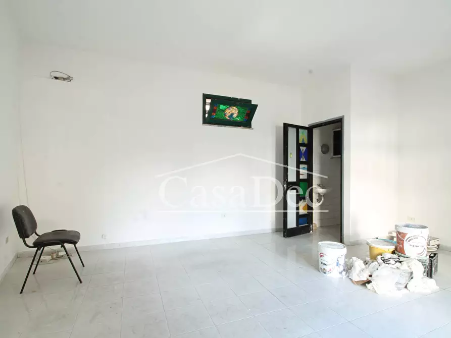 Immagine 18 di Negozio in affitto  in Via Guglielmo Marconi a Cancello Ed Arnone