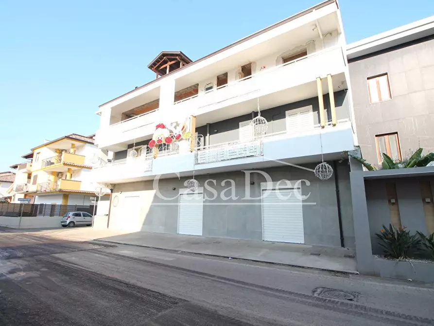 Immagine 4 di Negozio in affitto  in Via De Nicola a Trentola Ducenta