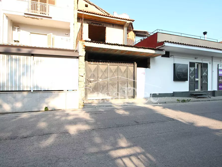 Immagine 2 di Magazzino in affitto  in Via Enrico de nicola a Trentola Ducenta