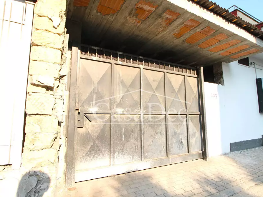 Immagine 6 di Magazzino in affitto  in Via Enrico de nicola a Trentola Ducenta