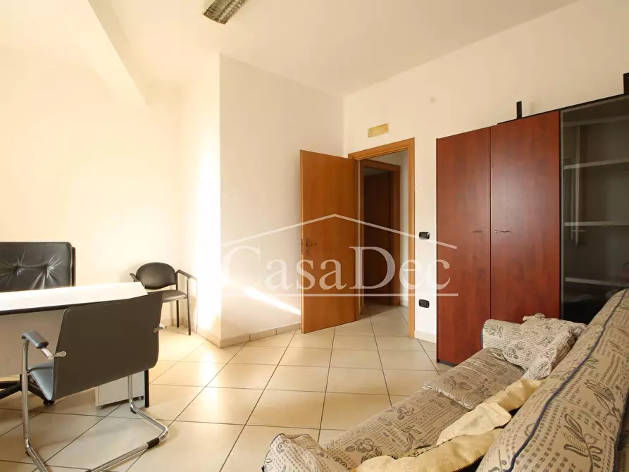 Immagine 18 di Ufficio in affitto  in Corso Umberto a San Cipriano D'aversa