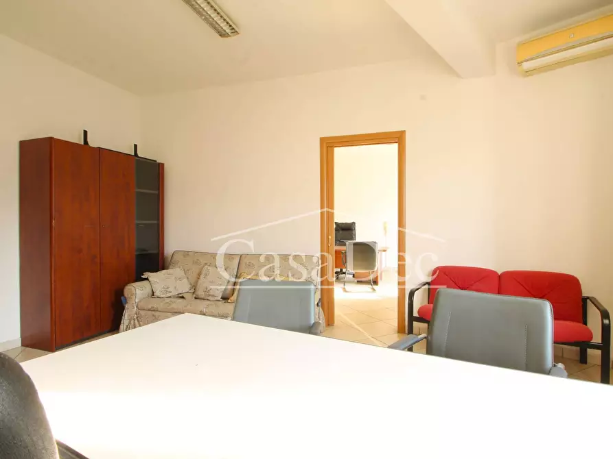 Immagine 20 di Ufficio in affitto  in Corso Umberto a San Cipriano D'aversa