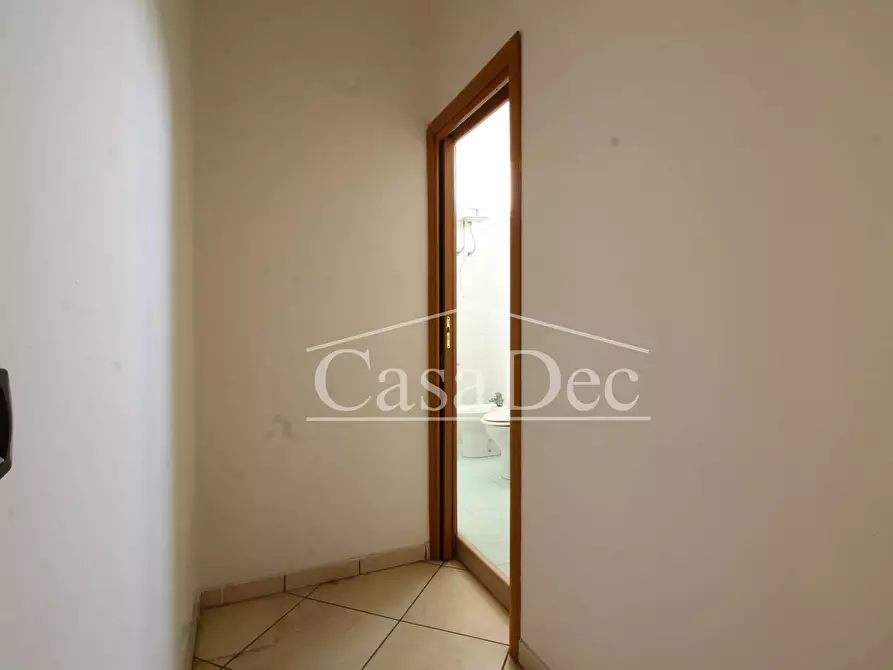 Immagine 25 di Ufficio in affitto  in Corso Umberto a San Cipriano D'aversa