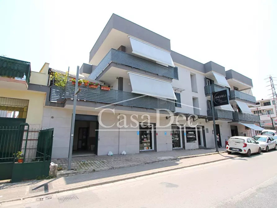 Immagine 20 di Negozio in affitto  in Via Guglielmo Marconi a Cancello Ed Arnone