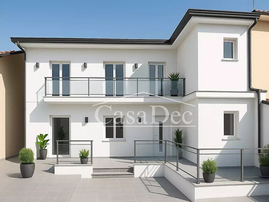 Immagine 1 di Villa in vendita  in Via Sorrento 1 a Trentola Ducenta