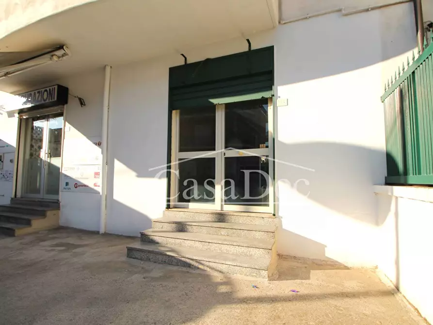 Immagine 2 di Negozio in vendita  in Via Nunziale San Antonio a Trentola Ducenta
