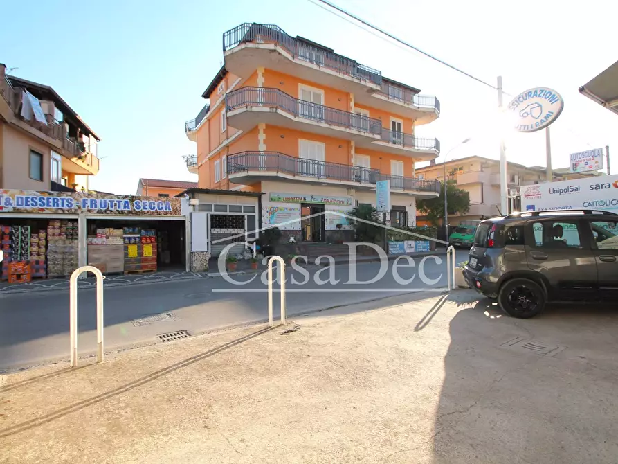 Immagine 4 di Negozio in vendita  in Via Nunziale San Antonio a Trentola Ducenta