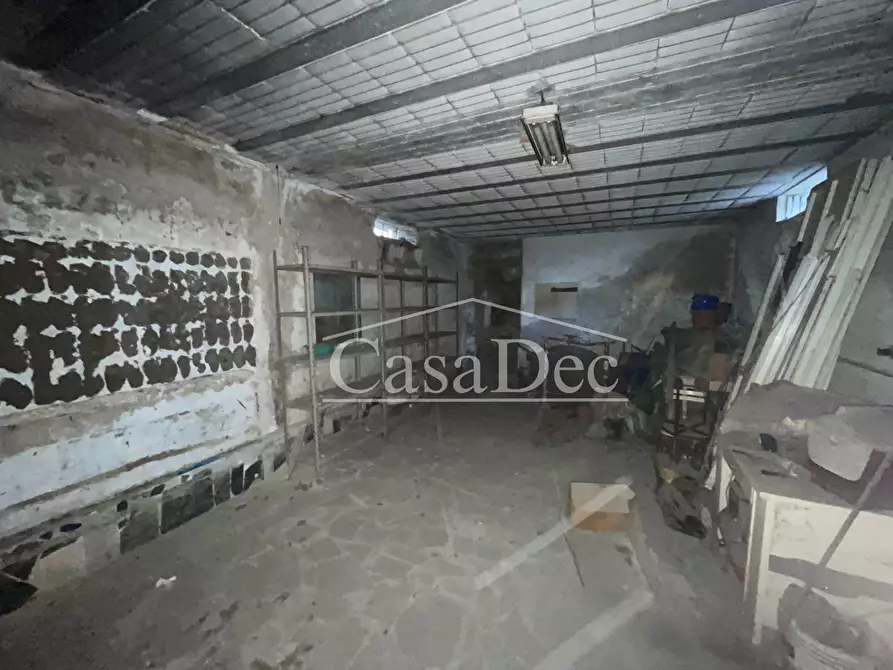 Immagine 14 di Magazzino in affitto  in Via Enrico de nicola a Trentola Ducenta