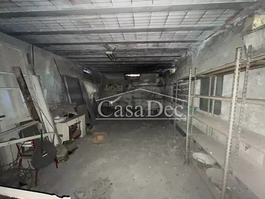 Immagine 13 di Magazzino in affitto  in Via Enrico de nicola a Trentola Ducenta