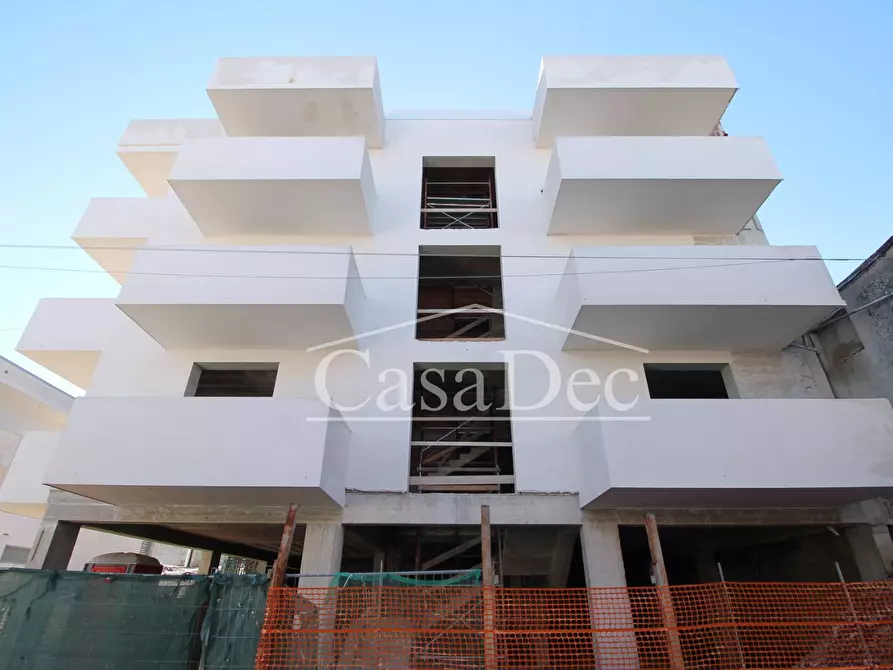 Immagine 1 di Appartamento in vendita  in Via G.B. Basile a Parete