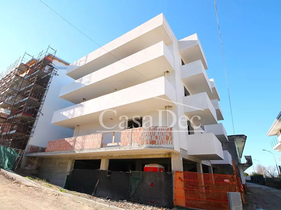 Immagine 4 di Appartamento in vendita  in Via G.B. Basile a Parete